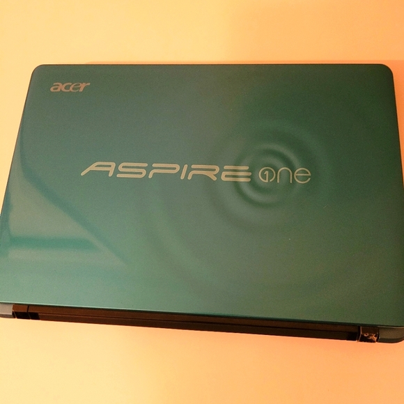 Acer | Computers, Laptops & Parts | Acer 1 Inch 4gb 25gb | Poshmark